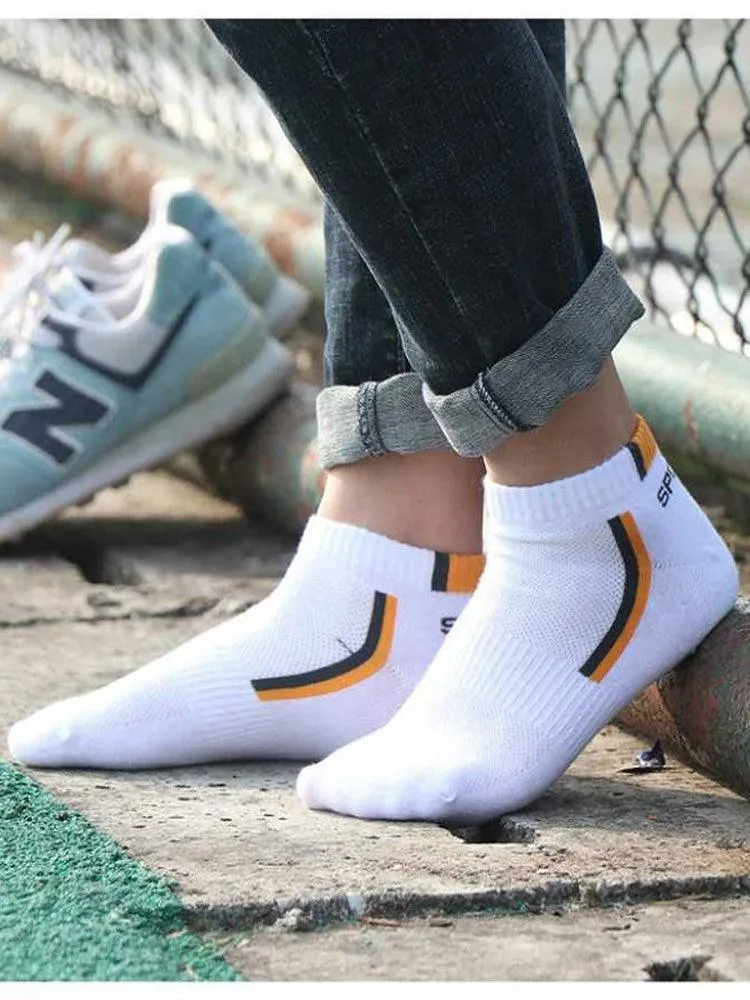 Breathable Cotton Ankle Socks: Stylish Athletic Footwear