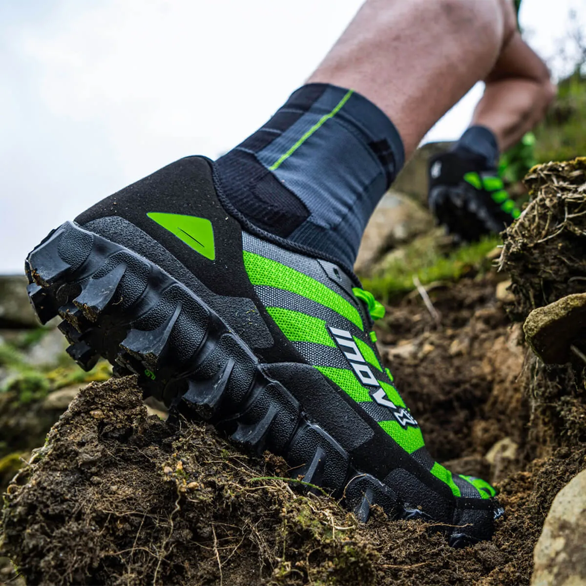 Inov8 Mudclaw G 260 V2 Mens | Black/green